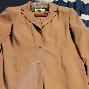 Tan Fitted Women's Dress Suit